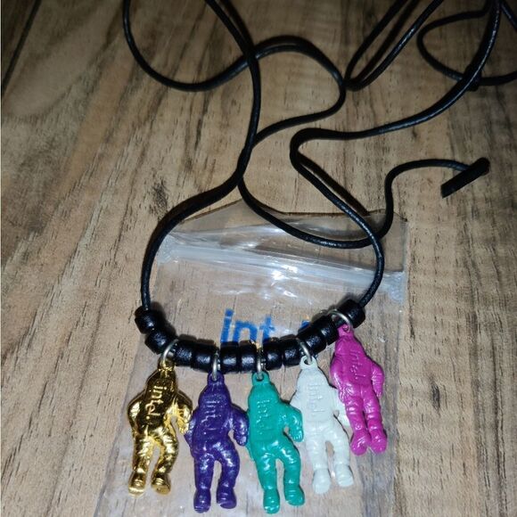 Intel Spaceman Necklace Charms Set Of 5 Multicolor Spacemen - Picture 4 of 7